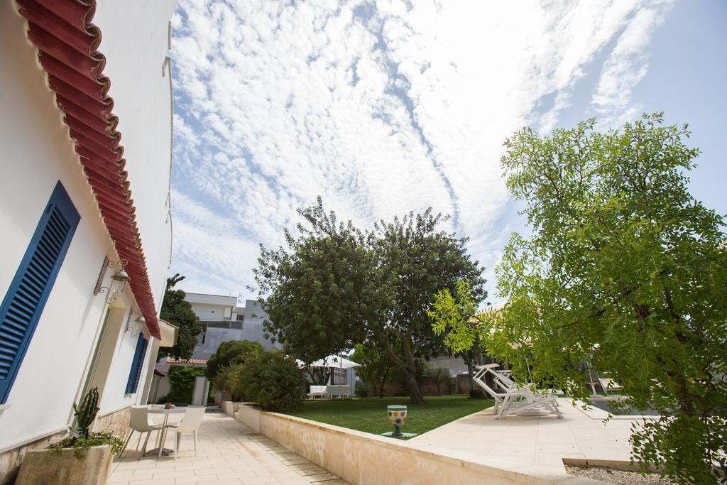 Li Pappi Antico Casale Bed & Breakfast Galatina Luaran gambar