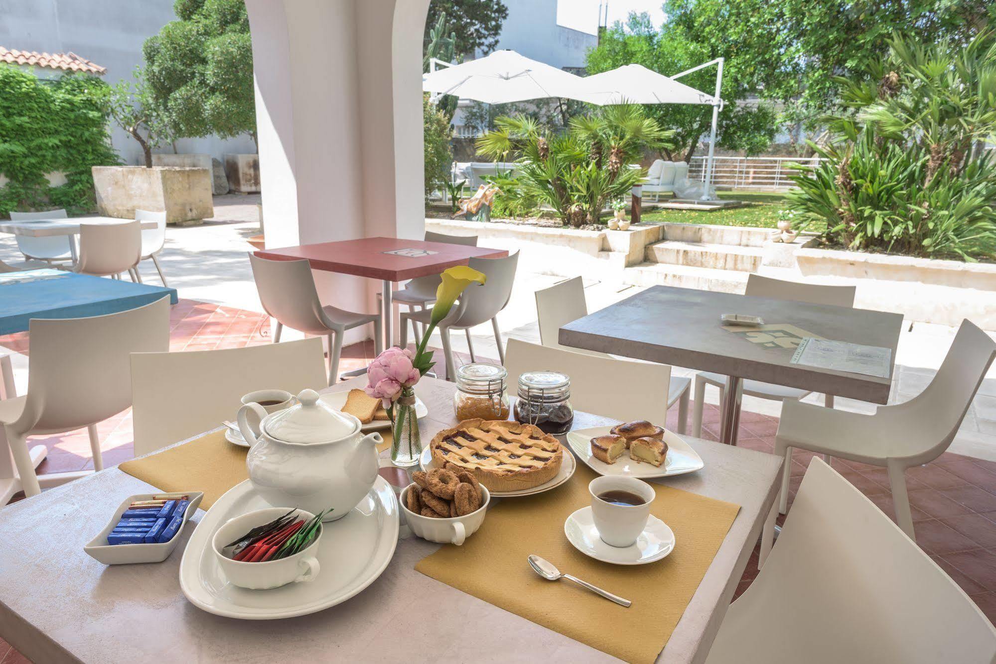 Li Pappi Antico Casale Bed & Breakfast Galatina Luaran gambar