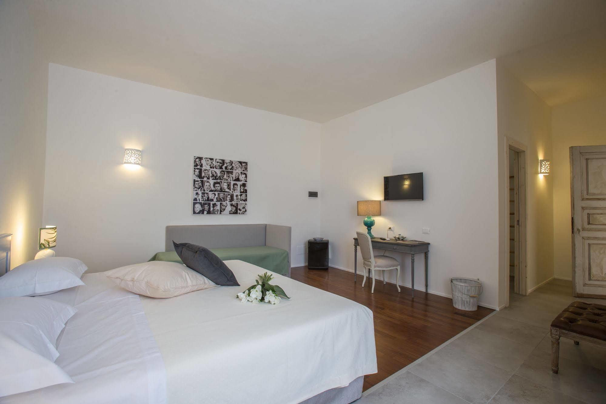 Li Pappi Antico Casale Bed & Breakfast Galatina Luaran gambar